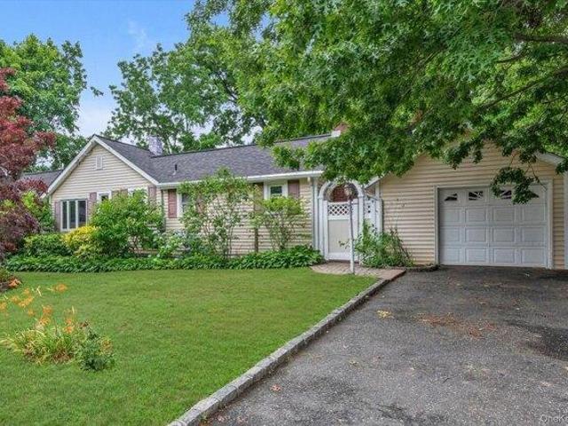 House for sale in Babylon, New York
