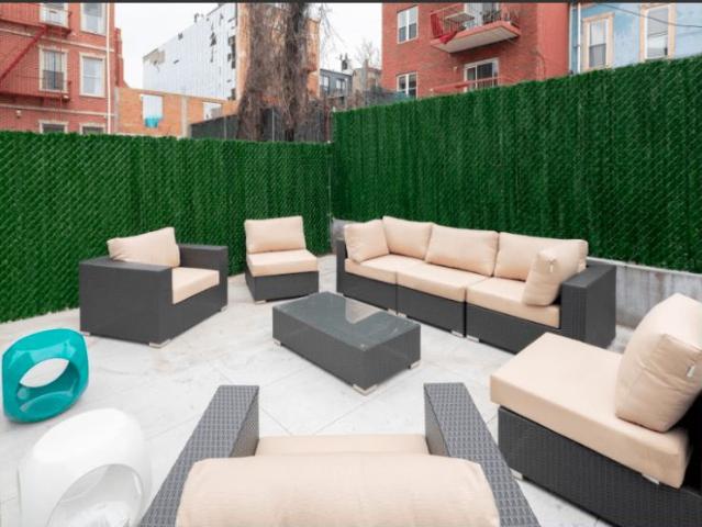 Room for rent in Arverne, New York