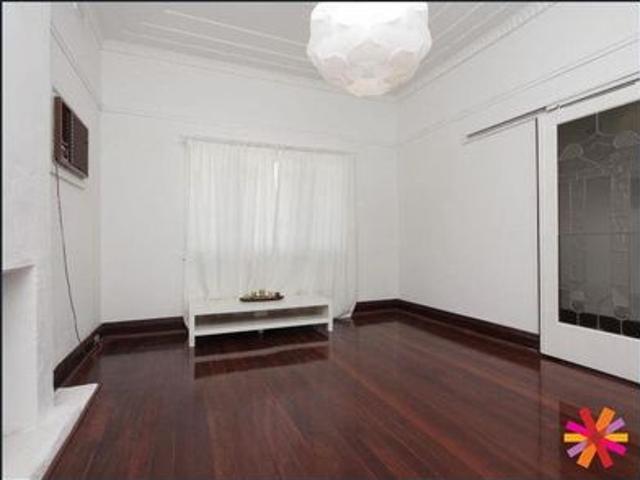 House for rent in Como, Western Australia