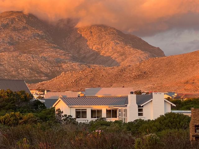 House for rent in Pringle Bay, Overstrand Local Municipality