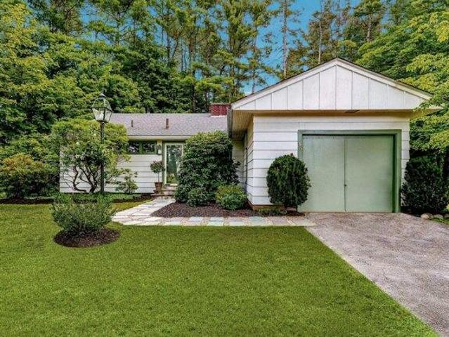 House for sale in Ballardvale, Andover