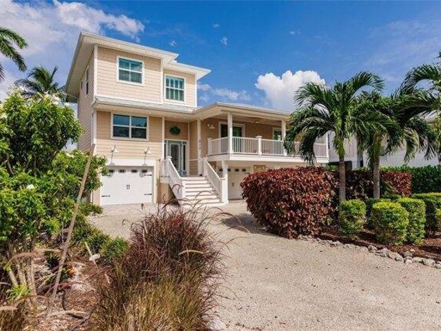 House for sale in Anna Maria