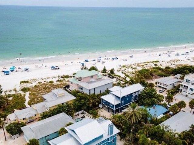 House for sale in Anna Maria