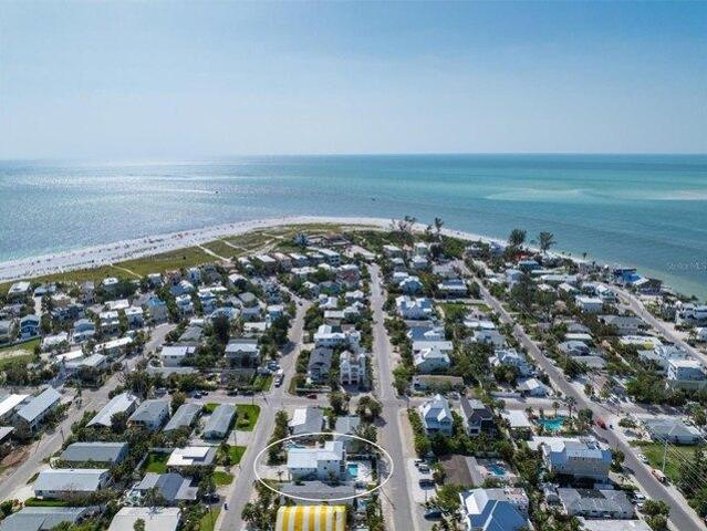 House for sale in Anna Maria