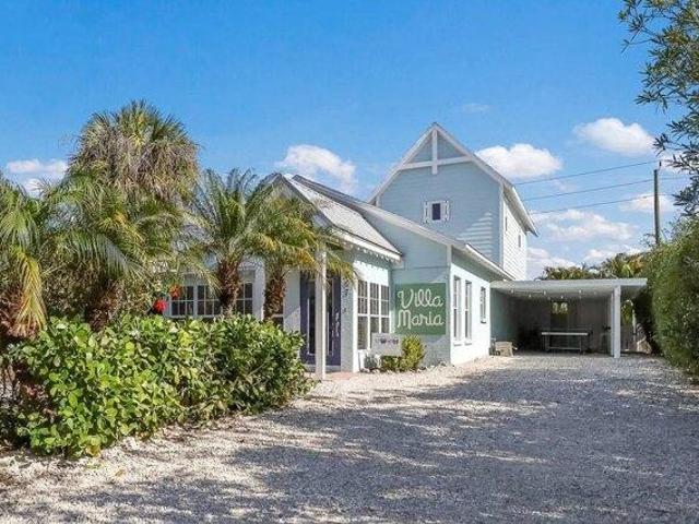 House for sale in Anna Maria