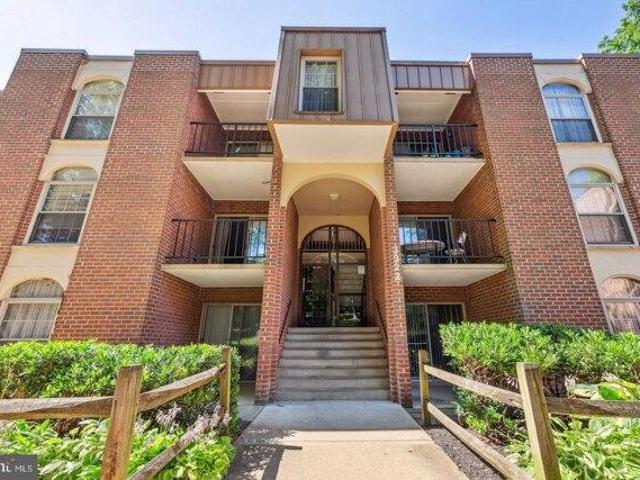 Condo for sale in Annandale