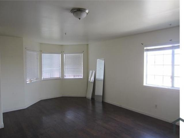 Apartment for rent in Oakland