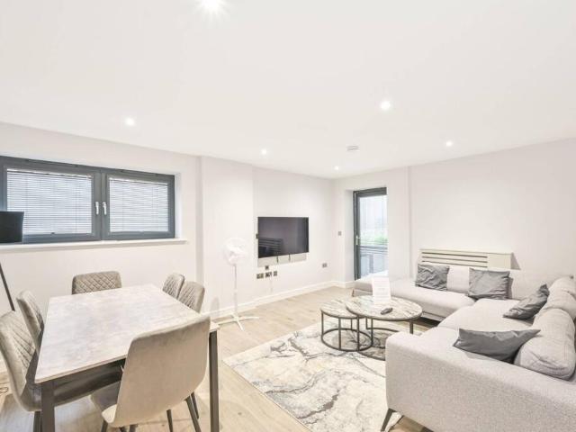 Apartment for rent in Colindale, Greater London