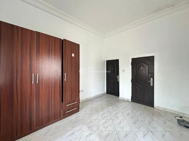 Flat for rent in Eti Osa, Lagos