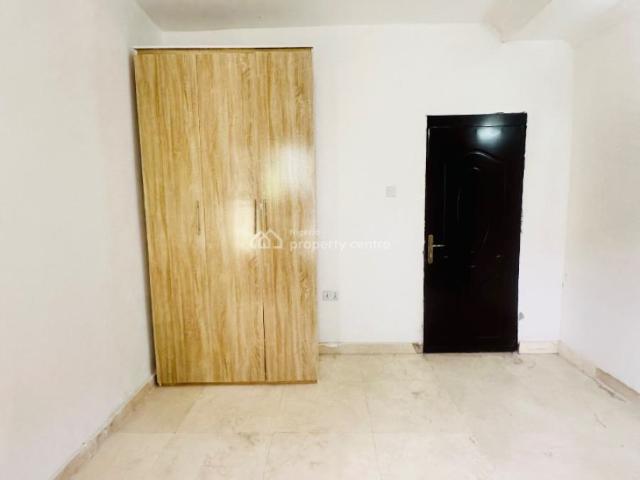 Flat for rent in Eti Osa, Lagos