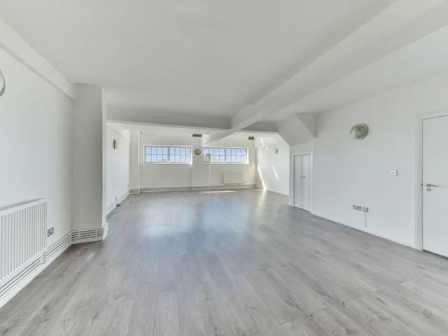 Apartment for rent in Dalston