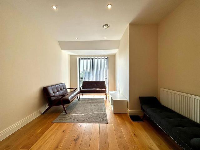 Apartment for rent in West Drayton, Greater London