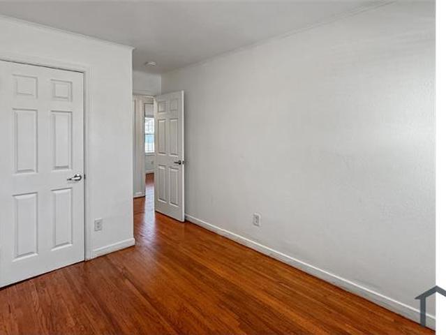 Apartment for rent in Oakland