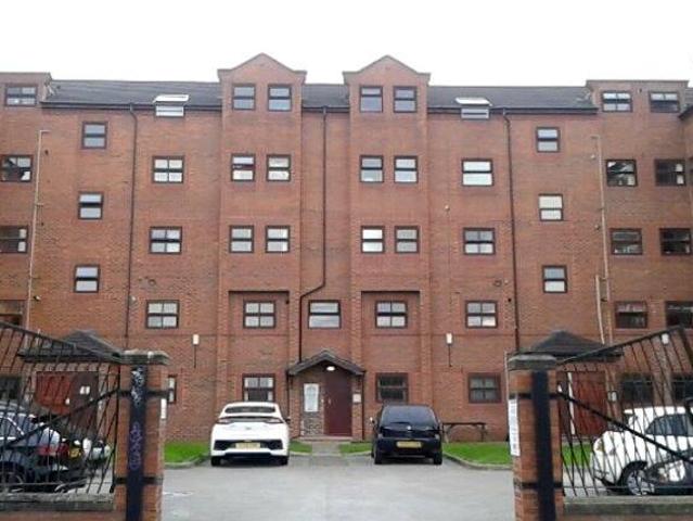 Apartment for rent in Hyde Park, West Yorkshire