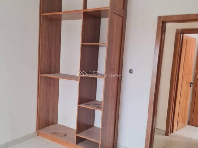 Flat for sale in Lekki, Lagos