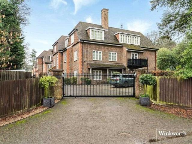 Apartment for sale in Ascot, Windsor and Maidenhead