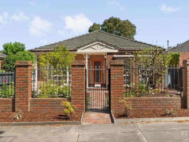 Apartment for sale in Balwyn North, Melbourne