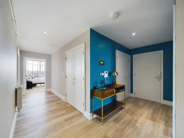 Apartment for sale in Barnet, New Southgate