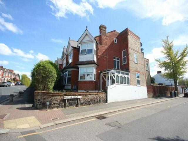 Apartment for sale in Barnet, North Finchley