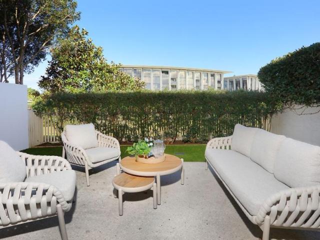 Apartment for sale in Benowa, Gold Coast City