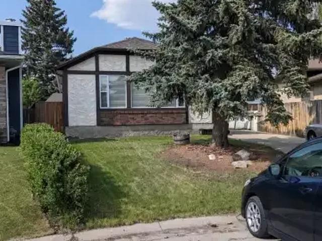 Apartment for rent in Deer Ridge, Calgary