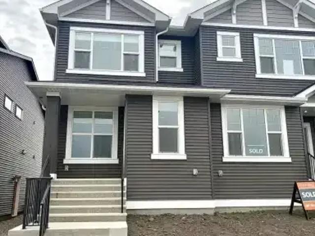 Apartment for rent in Glacier Ridge, Calgary