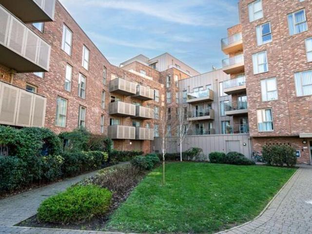 Apartment for sale in Arbury, Cambridgeshire