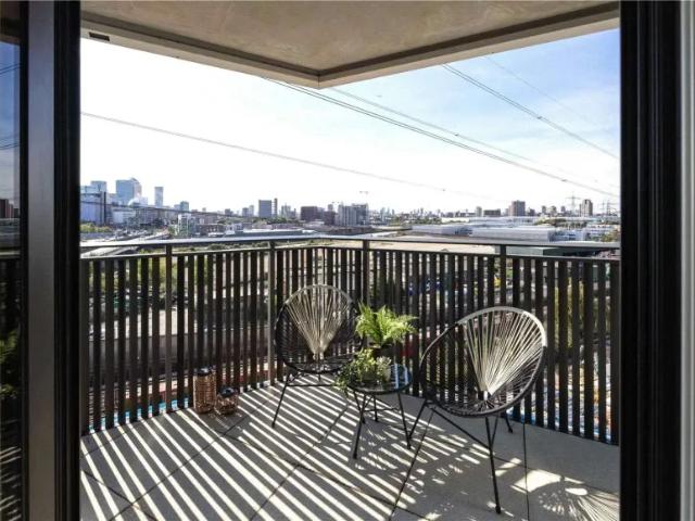 Apartment for sale in Canning Town, Greater London