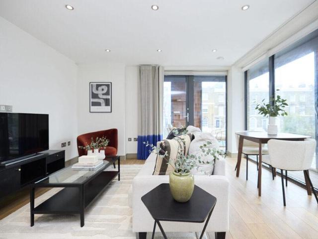 Apartment for sale in Cat Hill, England