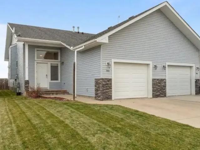Apartment for rent in Carstairs, Alberta