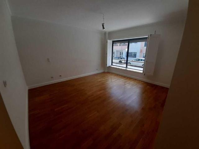 Apartamento alugar em Bairro do Rosário, Cascais
