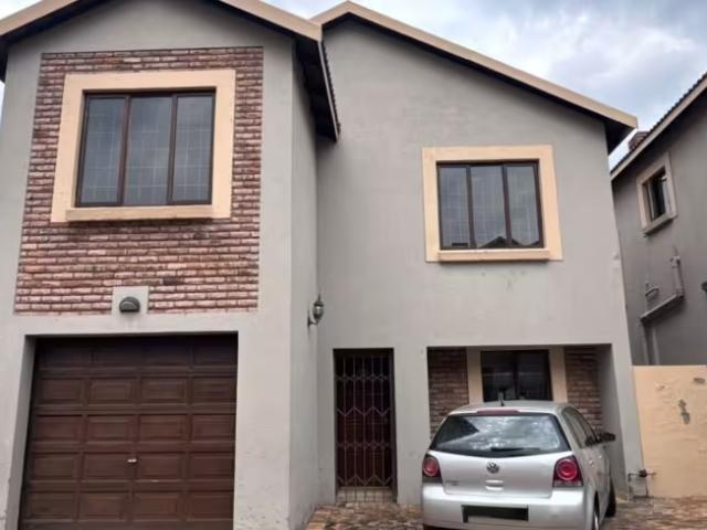 Apartment for sale in Cashan, Rustenburg Local Municipality