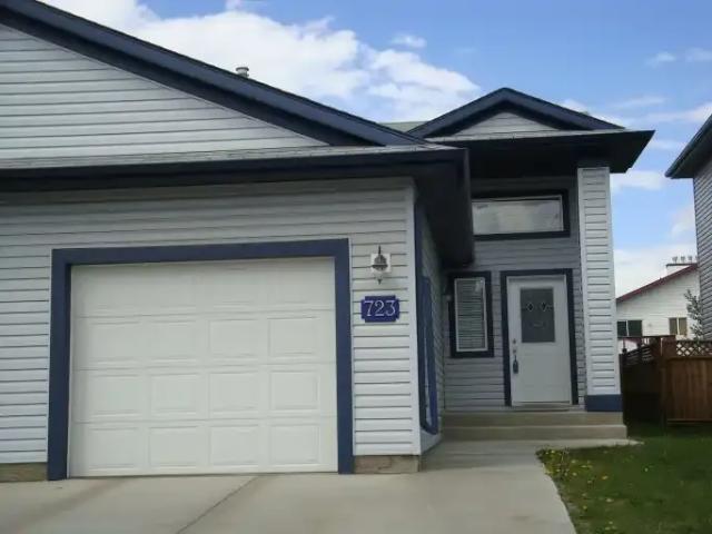 Apartment for rent in Devon, Alberta