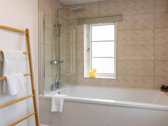 Apartment to rent in Bluebell, North Tipperary