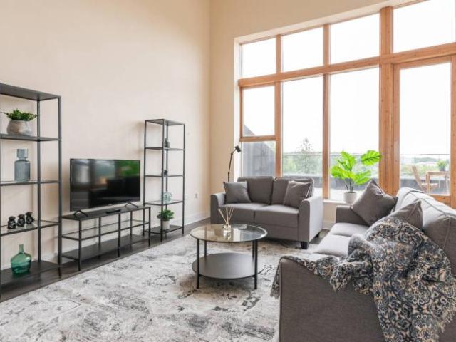 Apartment to rent in Bluebell, North Tipperary