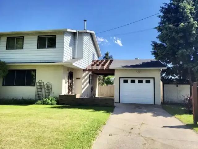 Apartment for rent in Wedgewood, Alberta