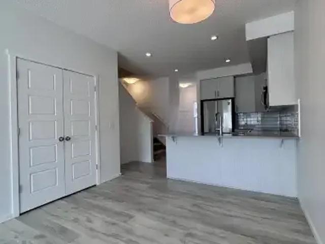 Apartment for rent in Wedgewood, Alberta