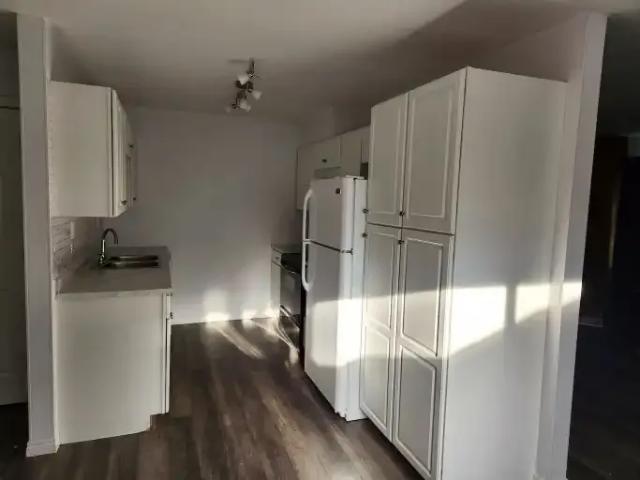 Apartment for rent in Wedgewood, Alberta
