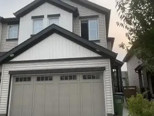 Apartment for rent in Wedgewood, Alberta
