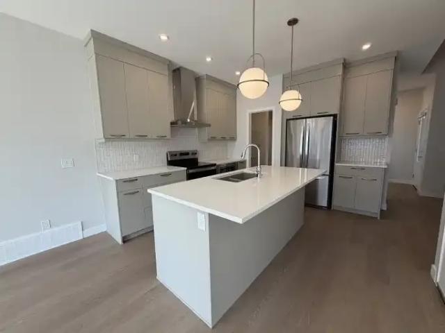 Apartment for rent in Wedgewood, Alberta