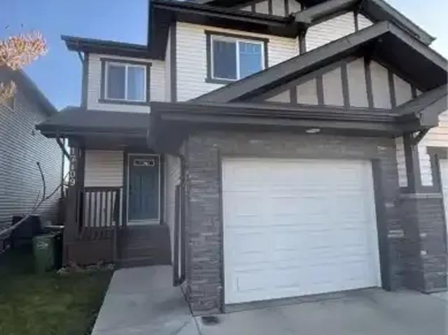 Apartment for rent in Wedgewood, Alberta