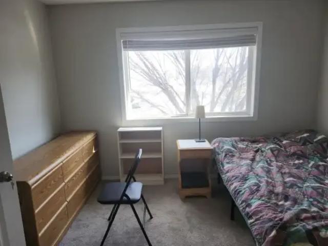 Apartment for rent in Wedgewood, Alberta