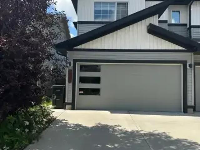 Apartment for rent in Wedgewood, Alberta