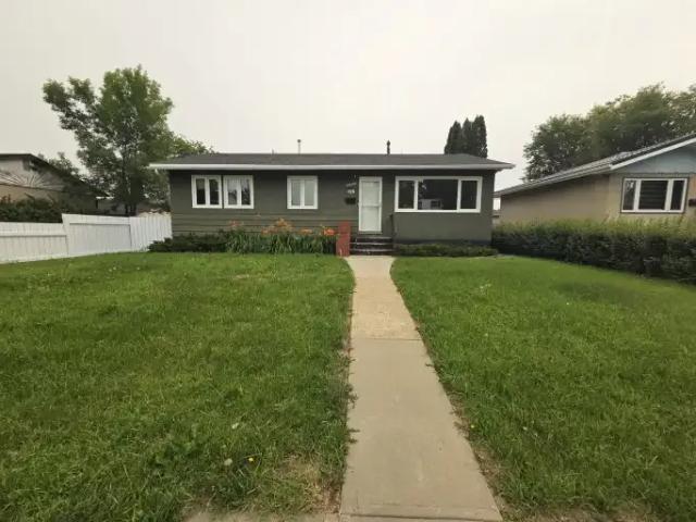 Apartment for rent in Wedgewood, Alberta