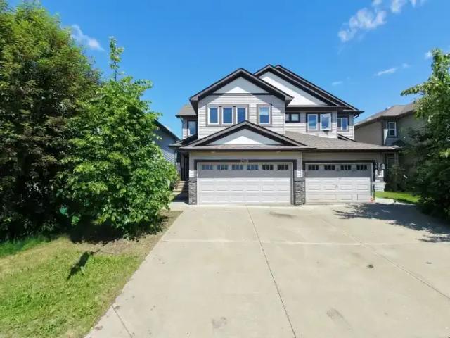 Apartment for rent in Wedgewood, Alberta
