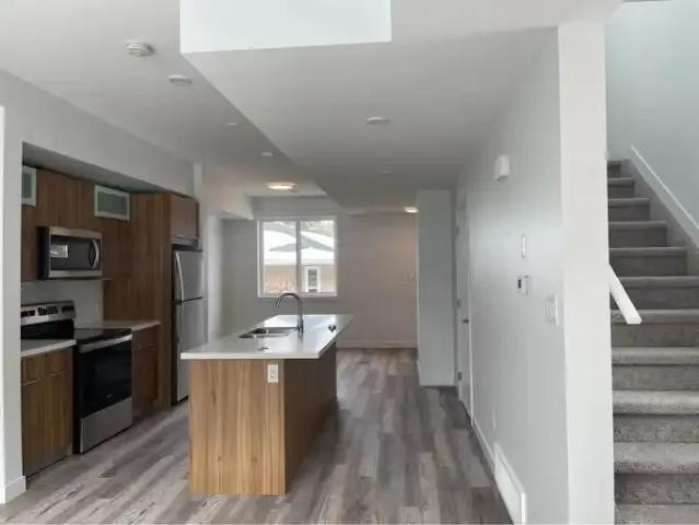 Apartment for rent in Wedgewood, Alberta