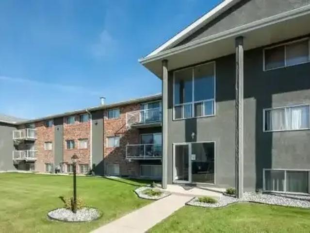 Apartment for rent in Wedgewood, Alberta