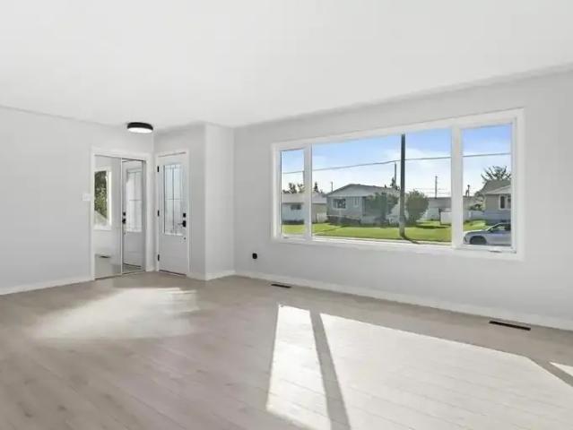 Apartment for rent in Wedgewood, Alberta
