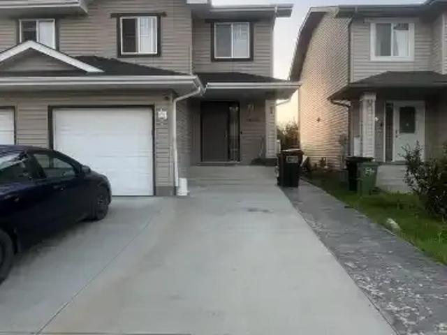 Apartment for rent in Wedgewood, Alberta