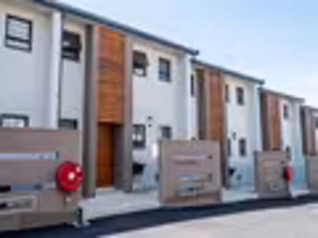 Apartment for sale in Queensburgh, Kwazulu-natal